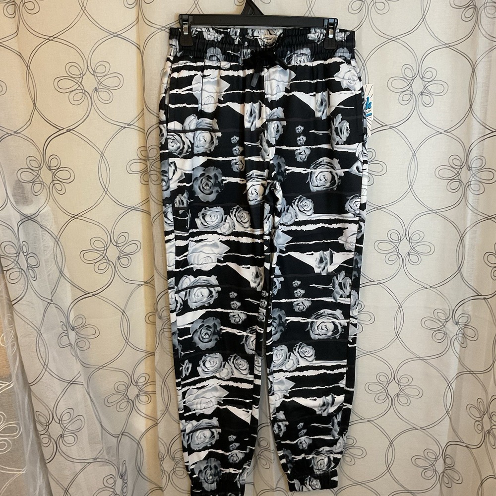 NWT Fresh Prints of Bel Air Jogger‎ Pants White Black Rose Size Small